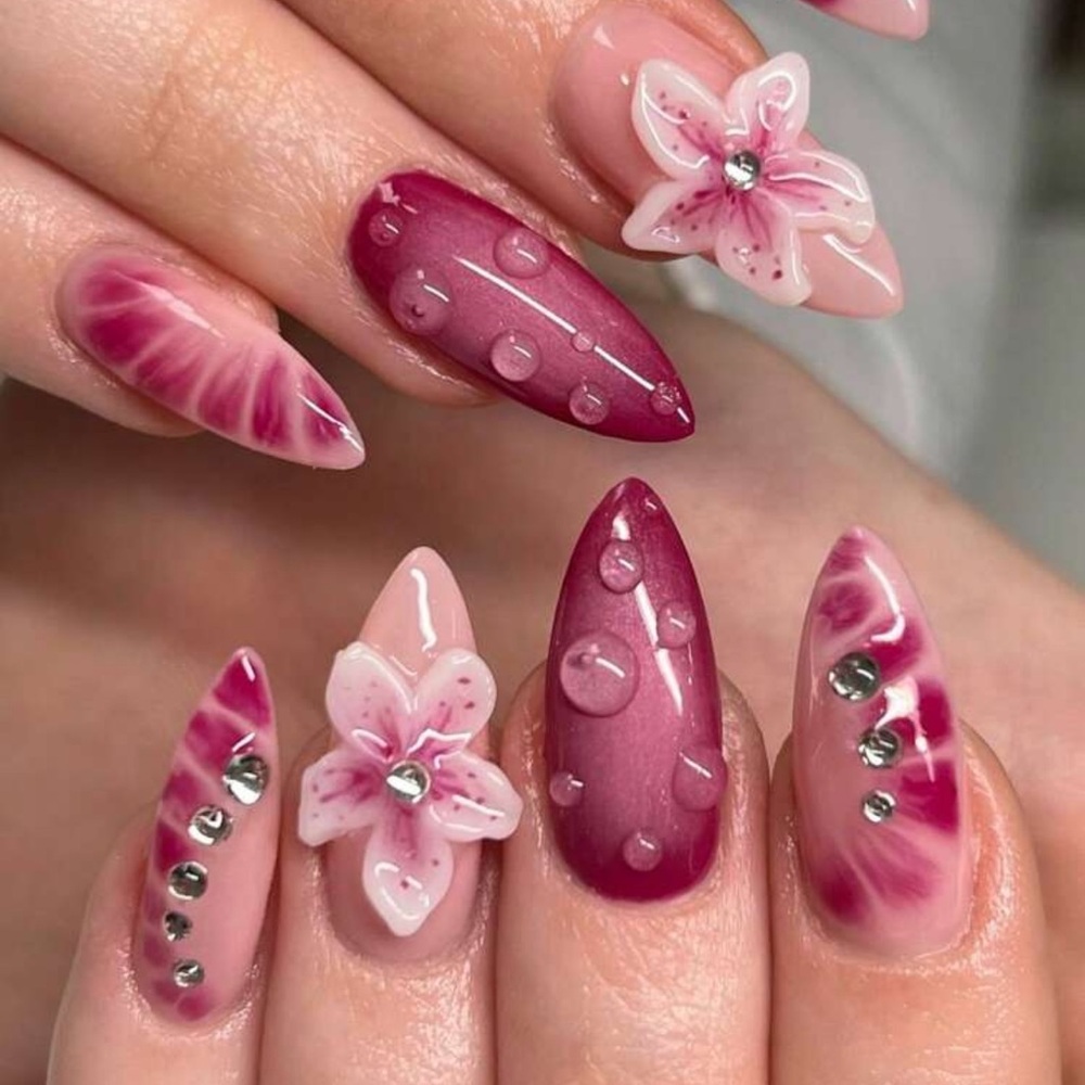 24 Pieces Of Almond Shaped Pressed Fake Nail Patches, 3D Floral Rhinestone Blend